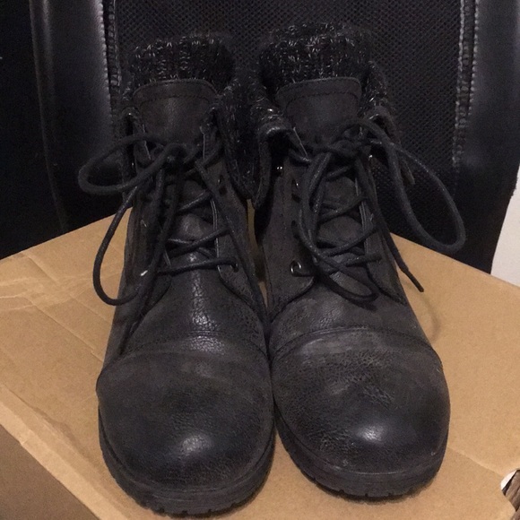 Matte black combat boots - Picture 3 of 4